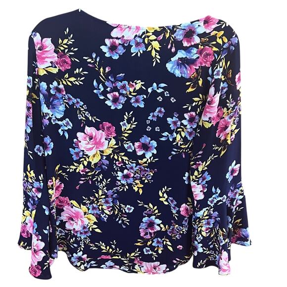 Counterparts Navy Floral Blouse - Picture 2 of 4